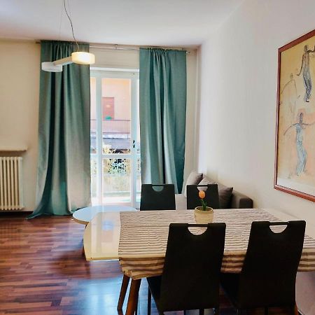 Appartmentslapiazzetta -1-2-6 Sesto Calende Luaran gambar