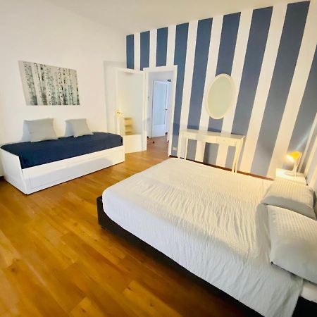 Appartmentslapiazzetta -1-2-6 Sesto Calende Luaran gambar