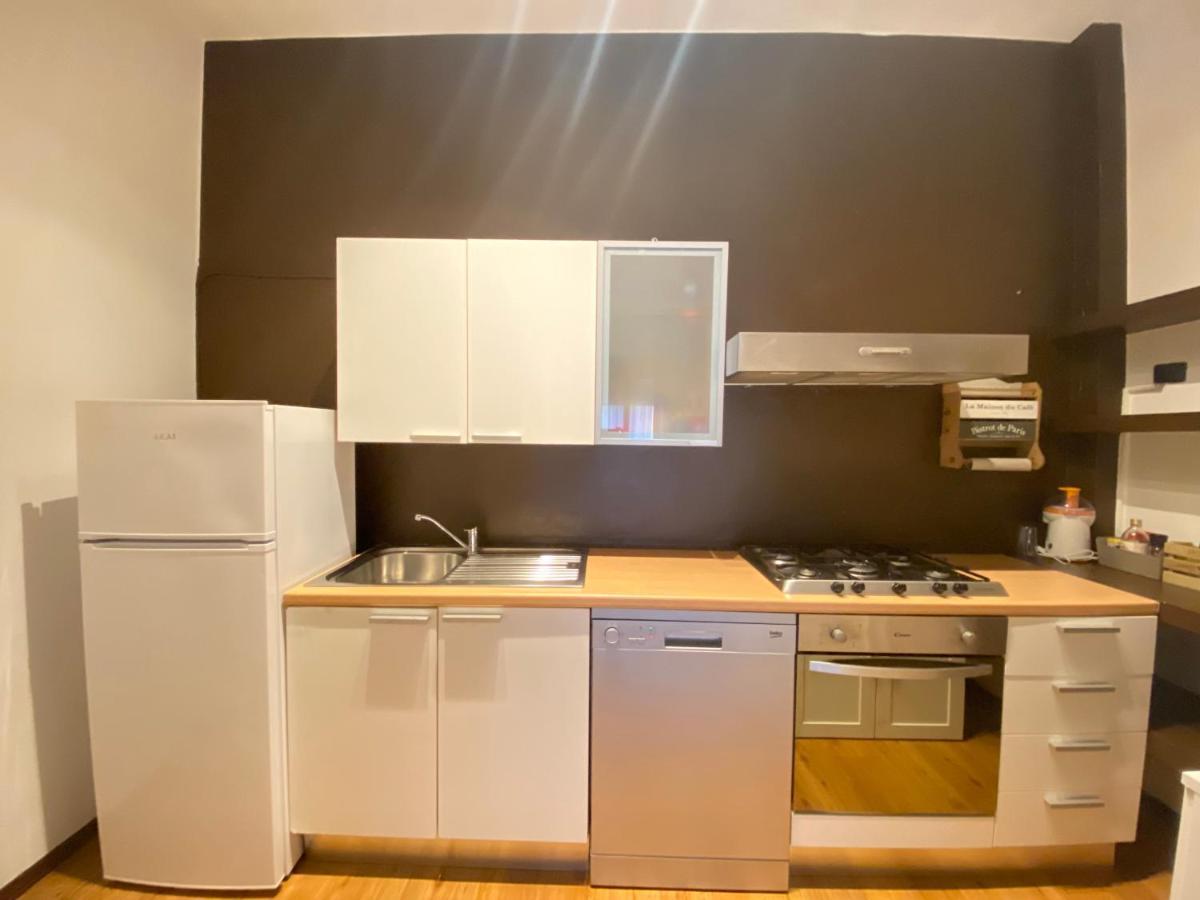 Appartmentslapiazzetta -1-2-6 Sesto Calende Luaran gambar