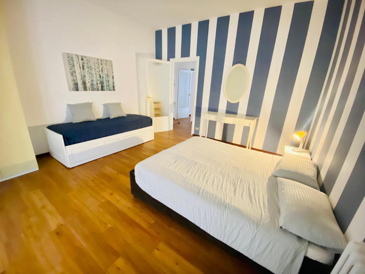 Appartmentslapiazzetta -1-2-6 Sesto Calende Luaran gambar